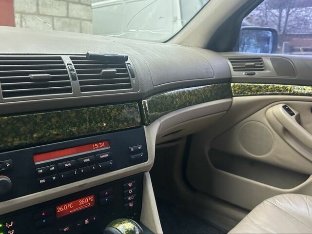 Зеленый БМВ 5 Серия, объемом двигателя 2.8 л и пробегом 300 тыс. км за 4600 $, фото 12 на Automoto.ua