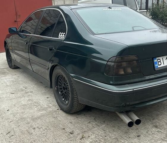 Зеленый БМВ 5 Серия, объемом двигателя 2.8 л и пробегом 300 тыс. км за 4600 $, фото 2 на Automoto.ua