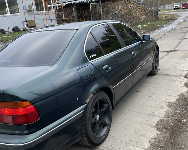 Зеленый БМВ 5 Серия, объемом двигателя 2.5 л и пробегом 450 тыс. км за 3899 $, фото 4 на Automoto.ua