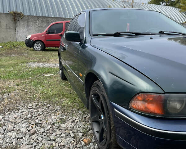 Зеленый БМВ 5 Серия, объемом двигателя 2.5 л и пробегом 450 тыс. км за 3899 $, фото 13 на Automoto.ua