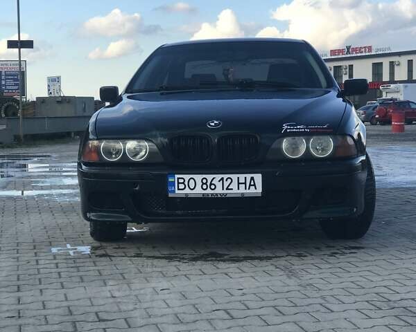 Зеленый БМВ 5 Серия, объемом двигателя 2.3 л и пробегом 375 тыс. км за 3450 $, фото 1 на Automoto.ua