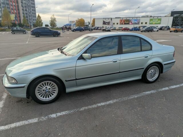 Зеленый БМВ 5 Серия, объемом двигателя 2 л и пробегом 330 тыс. км за 4800 $, фото 9 на Automoto.ua