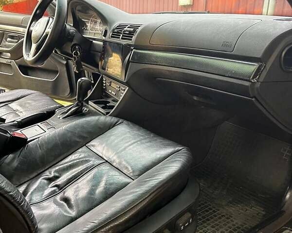 Зеленый БМВ 5 Серия, объемом двигателя 2 л и пробегом 368 тыс. км за 4500 $, фото 10 на Automoto.ua