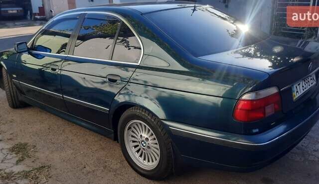 Зеленый БМВ 5 Серия, объемом двигателя 1.99 л и пробегом 355 тыс. км за 4650 $, фото 6 на Automoto.ua