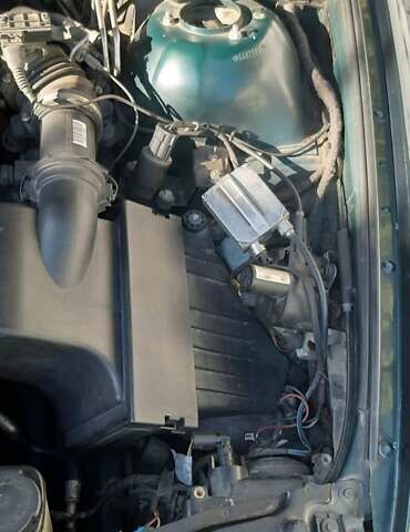 Зеленый БМВ 5 Серия, объемом двигателя 1.99 л и пробегом 355 тыс. км за 4650 $, фото 8 на Automoto.ua