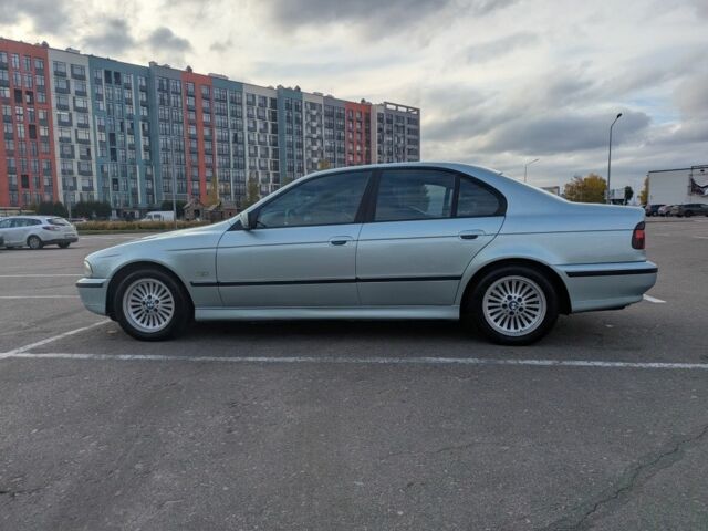 Зеленый БМВ 5 Серия, объемом двигателя 2 л и пробегом 330 тыс. км за 4800 $, фото 5 на Automoto.ua