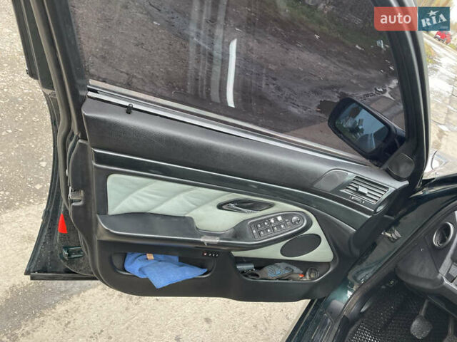 Зеленый БМВ 5 Серия, объемом двигателя 2.5 л и пробегом 450 тыс. км за 3899 $, фото 8 на Automoto.ua