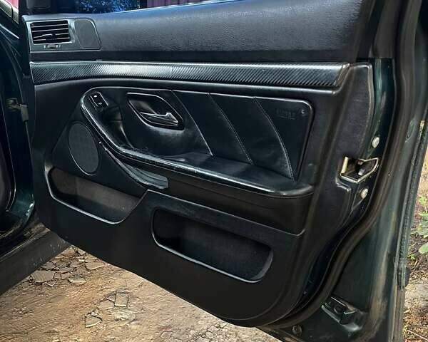 Зеленый БМВ 5 Серия, объемом двигателя 2 л и пробегом 368 тыс. км за 4500 $, фото 11 на Automoto.ua