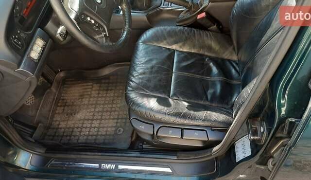 Зеленый БМВ 5 Серия, объемом двигателя 1.99 л и пробегом 355 тыс. км за 4650 $, фото 2 на Automoto.ua