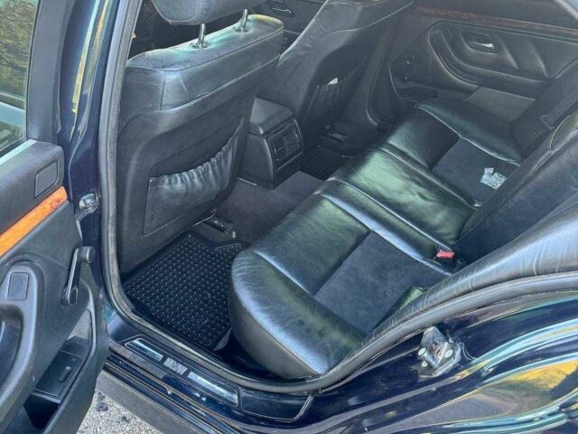 Зеленый БМВ 5 Серия, объемом двигателя 2.8 л и пробегом 500 тыс. км за 5200 $, фото 8 на Automoto.ua