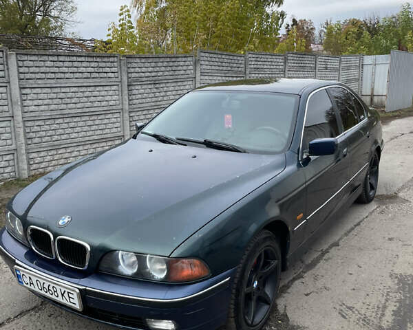 Зеленый БМВ 5 Серия, объемом двигателя 2.5 л и пробегом 450 тыс. км за 3899 $, фото 1 на Automoto.ua