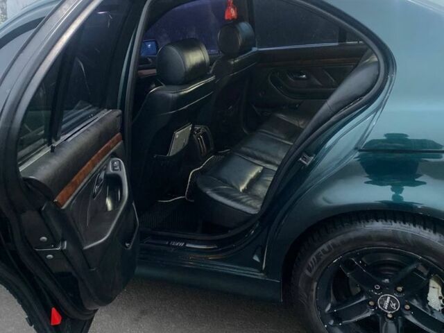 Зеленый БМВ 5 Серия, объемом двигателя 2 л и пробегом 380 тыс. км за 4500 $, фото 7 на Automoto.ua