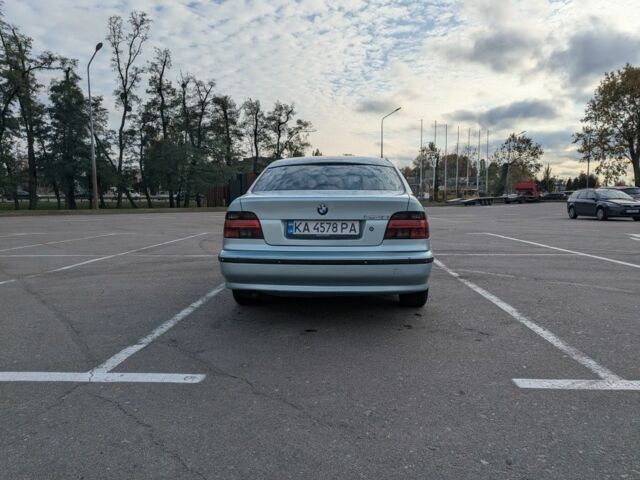 Зеленый БМВ 5 Серия, объемом двигателя 2 л и пробегом 330 тыс. км за 4800 $, фото 3 на Automoto.ua