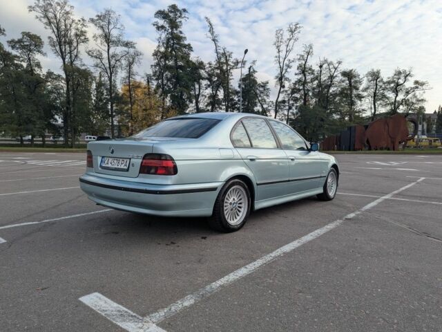 Зеленый БМВ 5 Серия, объемом двигателя 2 л и пробегом 330 тыс. км за 4800 $, фото 2 на Automoto.ua