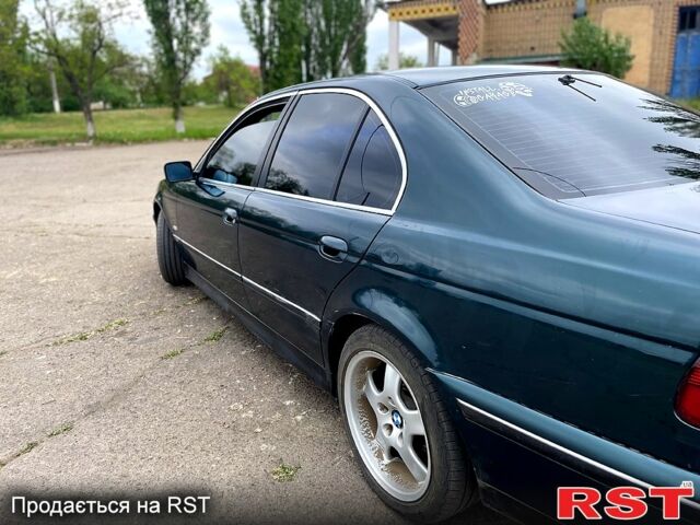 Зеленый БМВ 5 Серия, объемом двигателя 2 л и пробегом 0 тыс. км за 3500 $, фото 8 на Automoto.ua