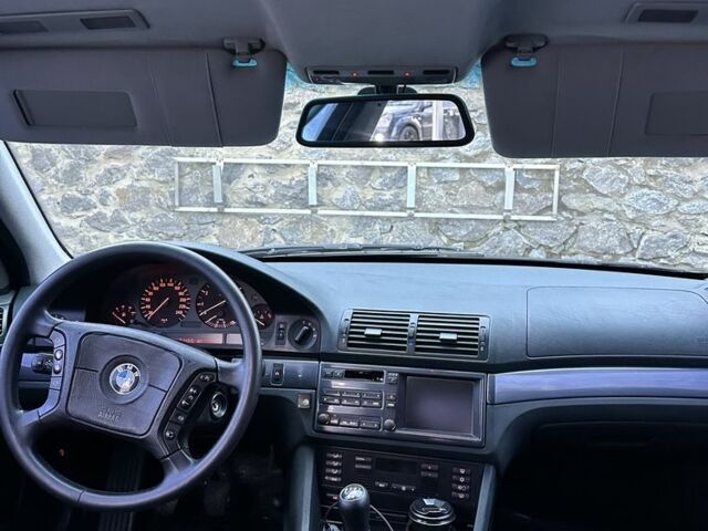 Зеленый БМВ 5 Серия, объемом двигателя 4.4 л и пробегом 544 тыс. км за 7000 $, фото 6 на Automoto.ua