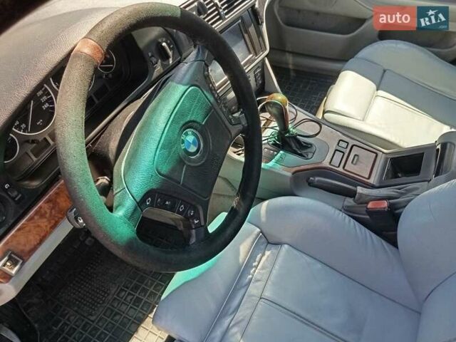 Зелений БМВ 5 Серія, об'ємом двигуна 2.5 л та пробігом 323 тис. км за 4380 $, фото 10 на Automoto.ua