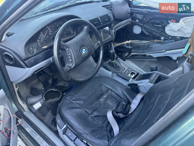 Зелений БМВ 5 Серія, об'ємом двигуна 2.49 л та пробігом 190 тис. км за 700 $, фото 2 на Automoto.ua