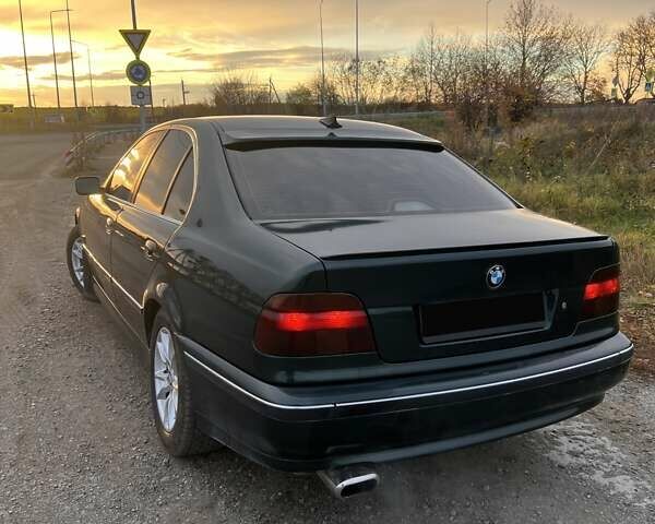 Зеленый БМВ 5 Серия, объемом двигателя 2 л и пробегом 490 тыс. км за 3700 $, фото 1 на Automoto.ua