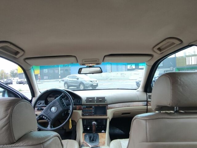 Зеленый БМВ 5 Серия, объемом двигателя 4.4 л и пробегом 360 тыс. км за 4600 $, фото 5 на Automoto.ua