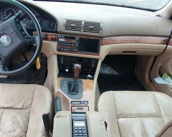 Зеленый БМВ 5 Серия, объемом двигателя 4.4 л и пробегом 360 тыс. км за 4750 $, фото 14 на Automoto.ua