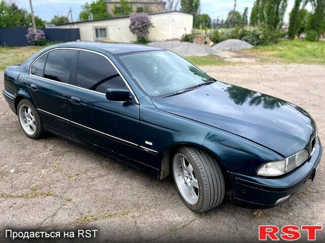 Зеленый БМВ 5 Серия, объемом двигателя 2 л и пробегом 0 тыс. км за 3500 $, фото 4 на Automoto.ua