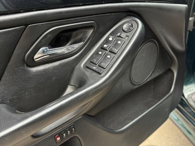 Зеленый БМВ 5 Серия, объемом двигателя 4.4 л и пробегом 300 тыс. км за 6400 $, фото 13 на Automoto.ua