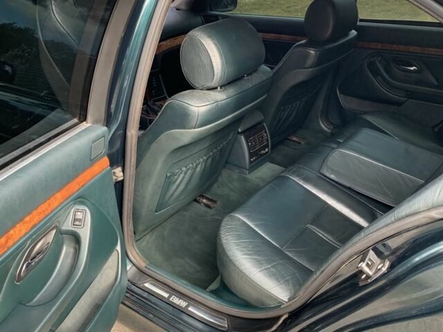 Зеленый БМВ 5 Серия, объемом двигателя 2 л и пробегом 365 тыс. км за 4100 $, фото 8 на Automoto.ua