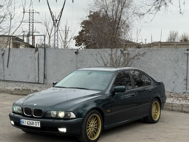 Зеленый БМВ 5 Серия, объемом двигателя 4.4 л и пробегом 300 тыс. км за 6400 $, фото 2 на Automoto.ua