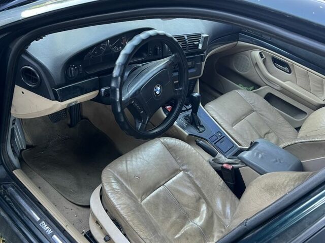 Зелений БМВ 5 Серія, об'ємом двигуна 2 л та пробігом 380 тис. км за 3000 $, фото 7 на Automoto.ua