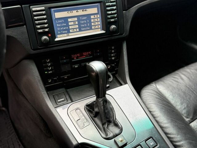 Зеленый БМВ 5 Серия, объемом двигателя 4.4 л и пробегом 300 тыс. км за 6400 $, фото 11 на Automoto.ua