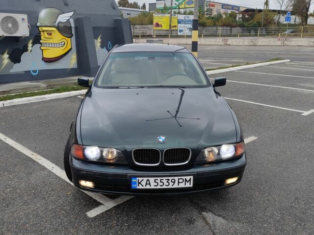 Зеленый БМВ 5 Серия, объемом двигателя 4.4 л и пробегом 360 тыс. км за 4600 $, фото 1 на Automoto.ua