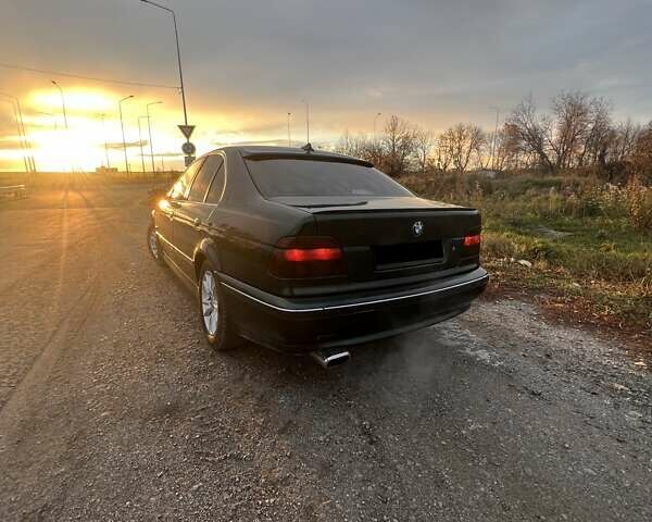 Зеленый БМВ 5 Серия, объемом двигателя 2 л и пробегом 490 тыс. км за 3700 $, фото 5 на Automoto.ua