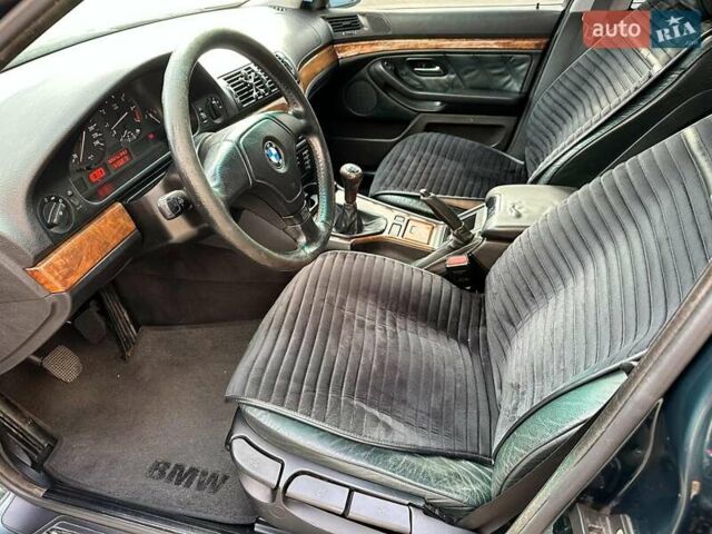 Зеленый БМВ 5 Серия, объемом двигателя 2.5 л и пробегом 482 тыс. км за 4990 $, фото 7 на Automoto.ua
