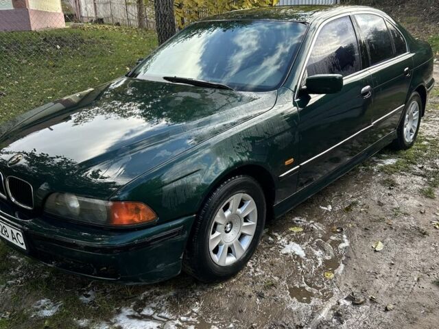 Зеленый БМВ 5 Серия, объемом двигателя 2 л и пробегом 390 тыс. км за 3100 $, фото 2 на Automoto.ua