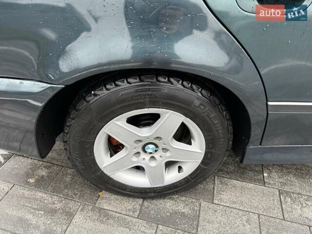 Зеленый БМВ 5 Серия, объемом двигателя 2 л и пробегом 375 тыс. км за 2800 $, фото 22 на Automoto.ua