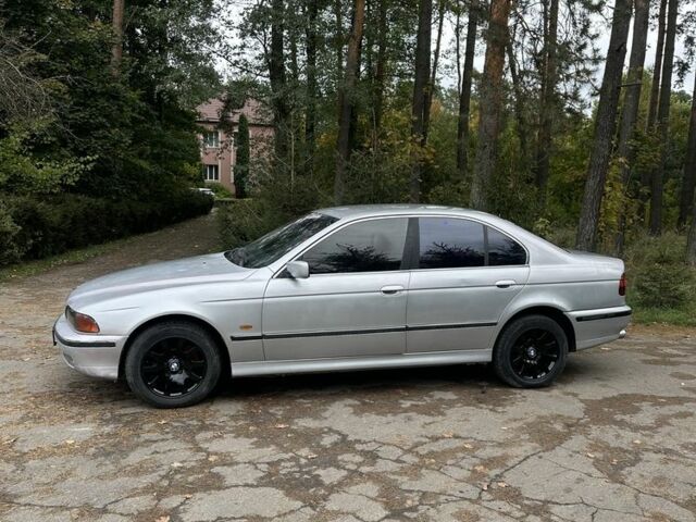 Зеленый БМВ 5 Серия, объемом двигателя 2.5 л и пробегом 349 тыс. км за 3999 $, фото 4 на Automoto.ua