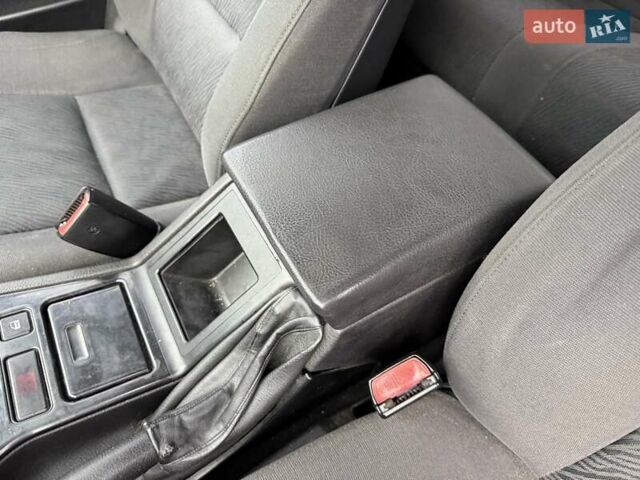 Зеленый БМВ 5 Серия, объемом двигателя 2 л и пробегом 375 тыс. км за 2800 $, фото 27 на Automoto.ua