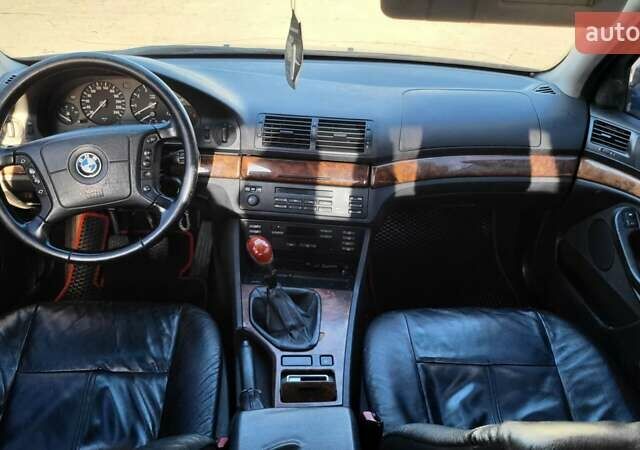 Зелений БМВ 5 Серія, об'ємом двигуна 1.99 л та пробігом 366 тис. км за 3500 $, фото 5 на Automoto.ua