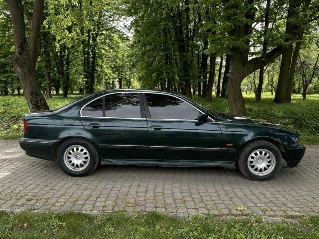 Зеленый БМВ 5 Серия, объемом двигателя 0 л и пробегом 280 тыс. км за 3450 $, фото 3 на Automoto.ua