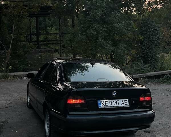 Зеленый БМВ 5 Серия, объемом двигателя 2 л и пробегом 450 тыс. км за 4700 $, фото 1 на Automoto.ua