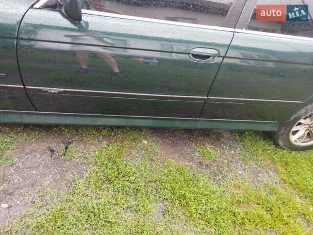 Зеленый БМВ 5 Серия, объемом двигателя 2 л и пробегом 340 тыс. км за 3300 $, фото 4 на Automoto.ua