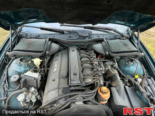 Зеленый БМВ 5 Серия, объемом двигателя 2.8 л и пробегом 326 тыс. км за 5500 $, фото 10 на Automoto.ua