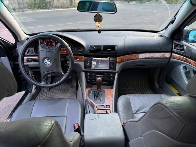 Зеленый БМВ 5 Серия, объемом двигателя 2 л и пробегом 450 тыс. км за 3800 $, фото 7 на Automoto.ua