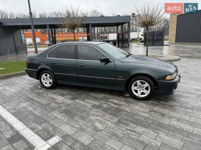 Зеленый БМВ 5 Серия, объемом двигателя 2 л и пробегом 375 тыс. км за 2800 $, фото 2 на Automoto.ua