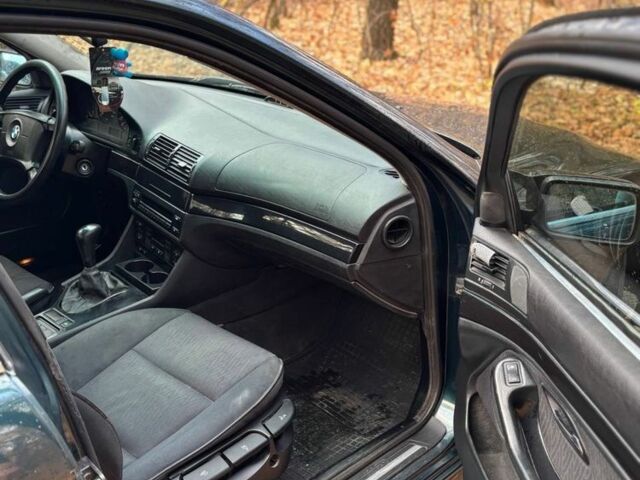 Зелений БМВ 5 Серія, об'ємом двигуна 2 л та пробігом 300 тис. км за 4600 $, фото 8 на Automoto.ua