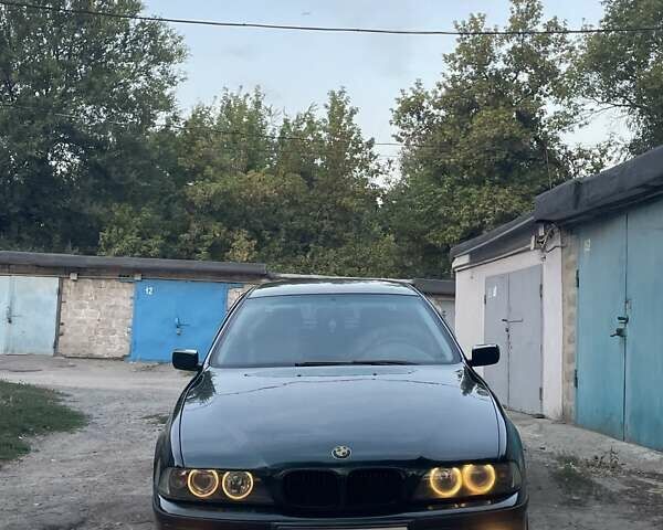 Зеленый БМВ 5 Серия, объемом двигателя 2 л и пробегом 450 тыс. км за 4700 $, фото 5 на Automoto.ua