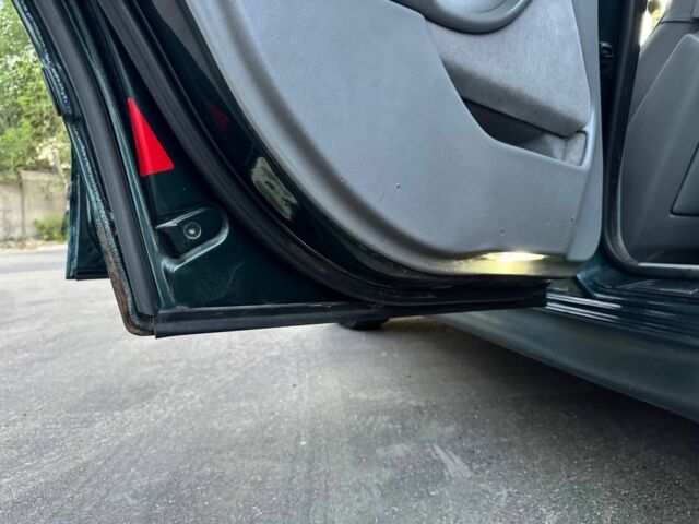 Зеленый БМВ 5 Серия, объемом двигателя 2 л и пробегом 450 тыс. км за 3800 $, фото 10 на Automoto.ua