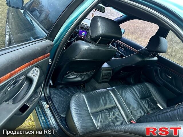 Зеленый БМВ 5 Серия, объемом двигателя 2.8 л и пробегом 326 тыс. км за 5500 $, фото 9 на Automoto.ua