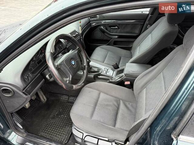 Зеленый БМВ 5 Серия, объемом двигателя 2 л и пробегом 375 тыс. км за 2800 $, фото 19 на Automoto.ua